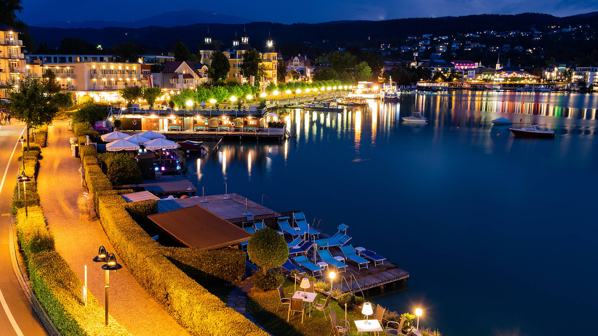 Perfekter Sommertag in Kaernten - Blick auf Velden