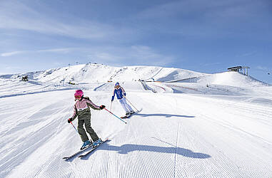 Social_Turrach_c_GERDL_Ski-Alpin-Familie_Nockberge