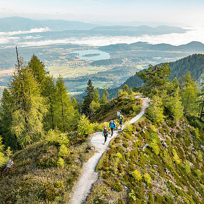 Wandern zum Mallestiger Mittagskogel in den Karawanken