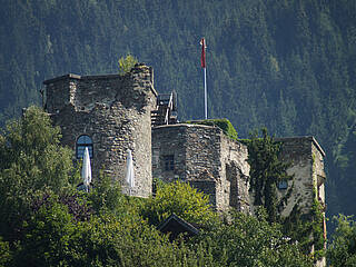 Burg Sommeregg/Foltermuseum | geöffnet bis 31. Oktober