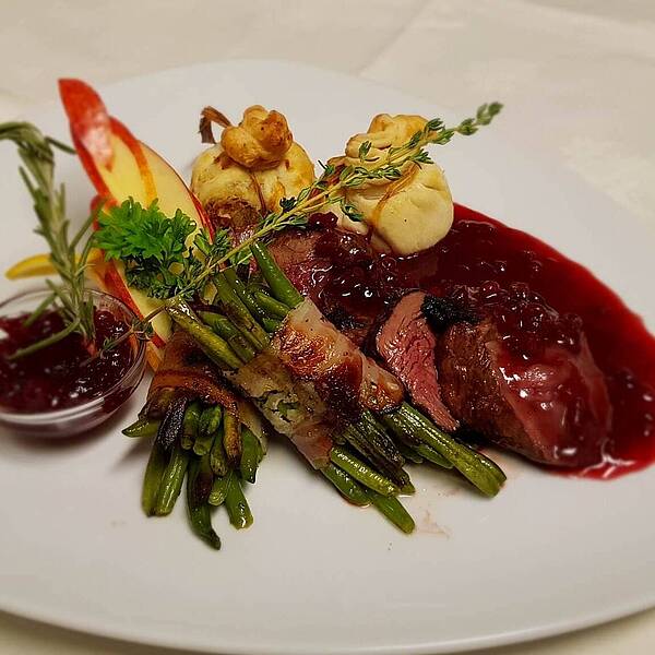 Kulinarikgenuss Hirschfilet im Eggerhof im Nationalpark Hohe Tauern