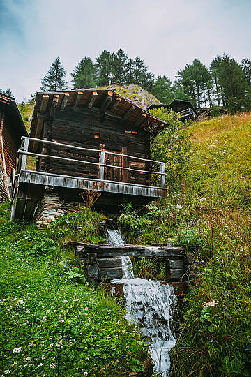 Bergbauern_Ein Leben am Steilhang_Antrieb Mühlstein