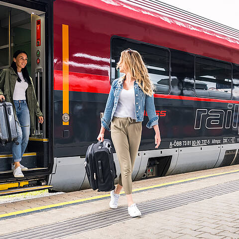 Bahn Mobilität Railjet