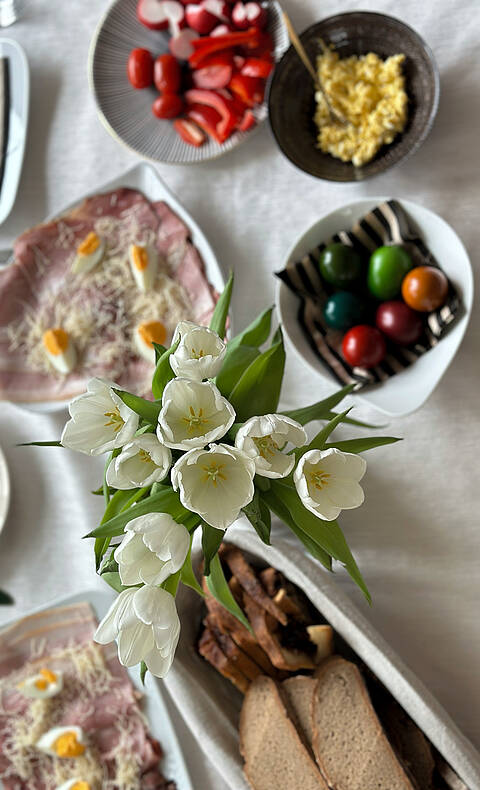 Mamawahnsinnhochvier Ostern