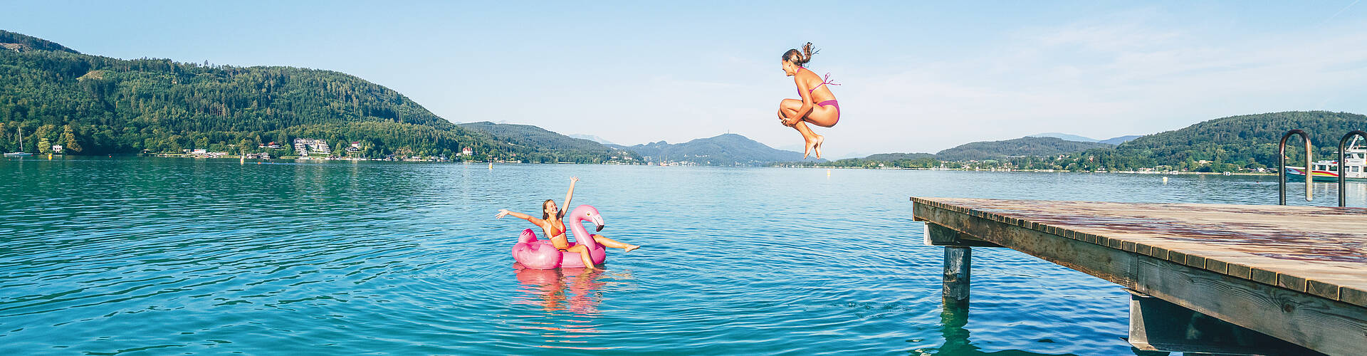 Kinder haben Badespass im Wörthersee